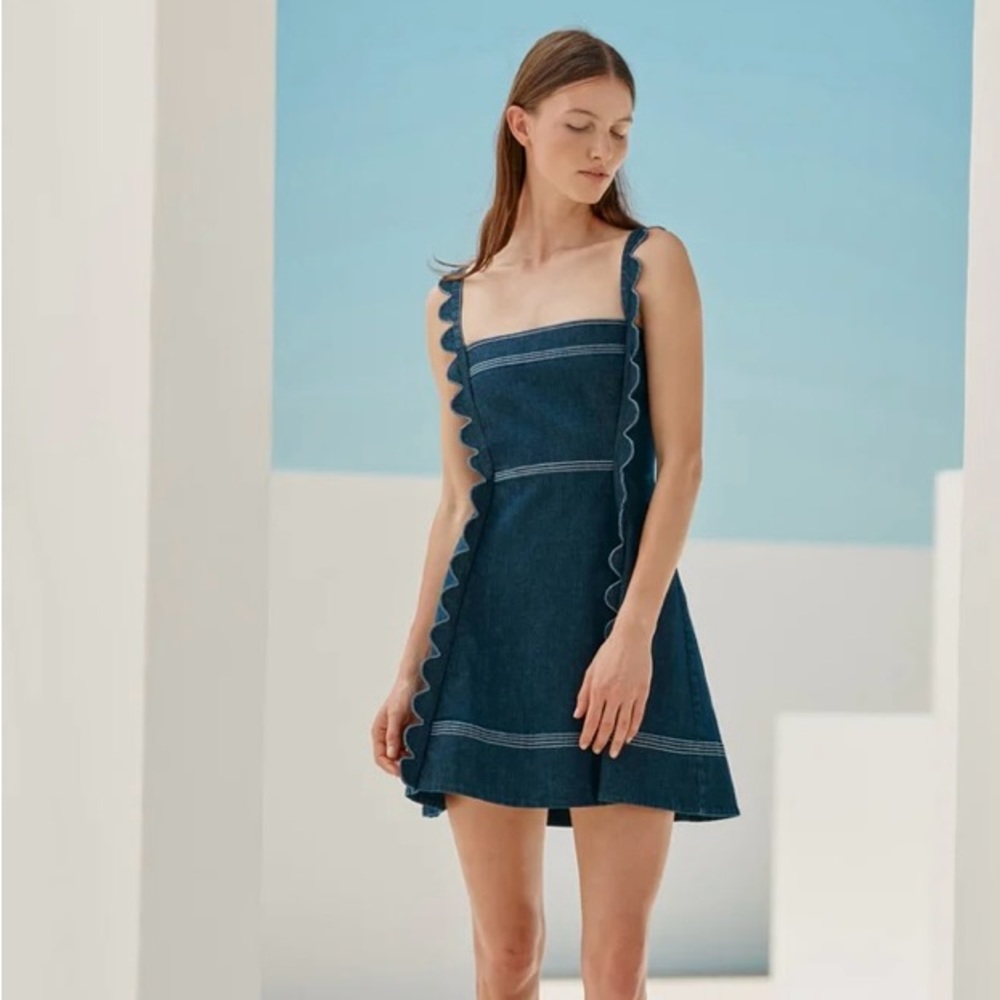 Wiggy Kit Mini Apron Dress in Stretch Denim size Small